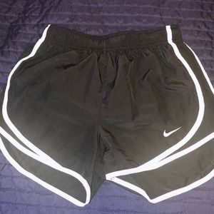Women Nike tempo shorts
